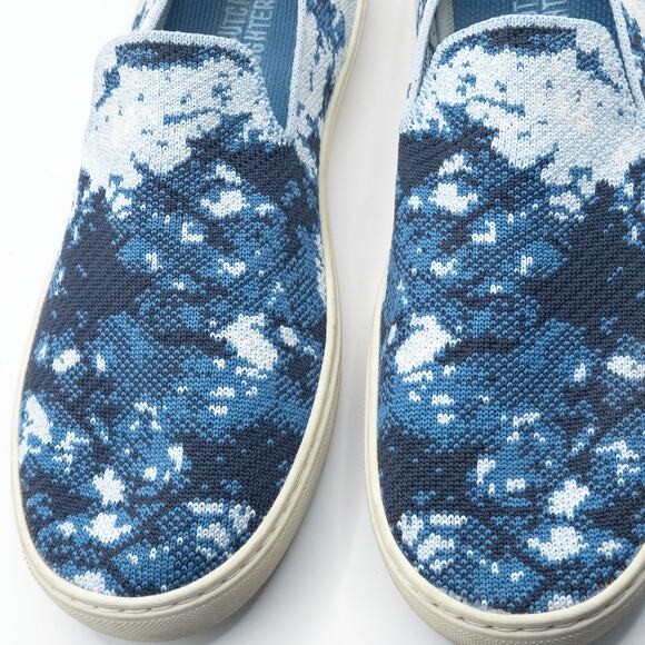 Rothys The Sneaker Shibori Blue Knit Size 9 Coastal Prep Casual Comfort - Picture 3 of 8
